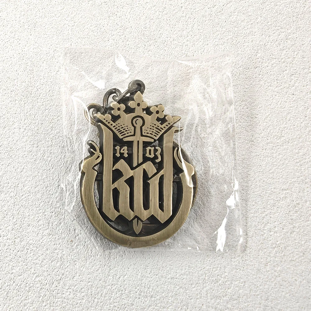 Kingdom Come Deliverance Schlüsselanhänger KCD Logo Schwert König Krone Metall-Schlüsselring Spiel-Fan-Kollektion Rucksack Auto Anhänger Geschenk – Detail 3