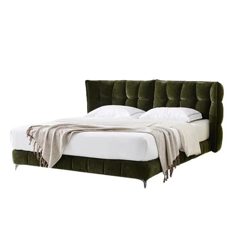 

Italian minimalist modern minimalist muscle bed chenille velvet fabric bed master bedroom 1.8 double solid wood wedding bed