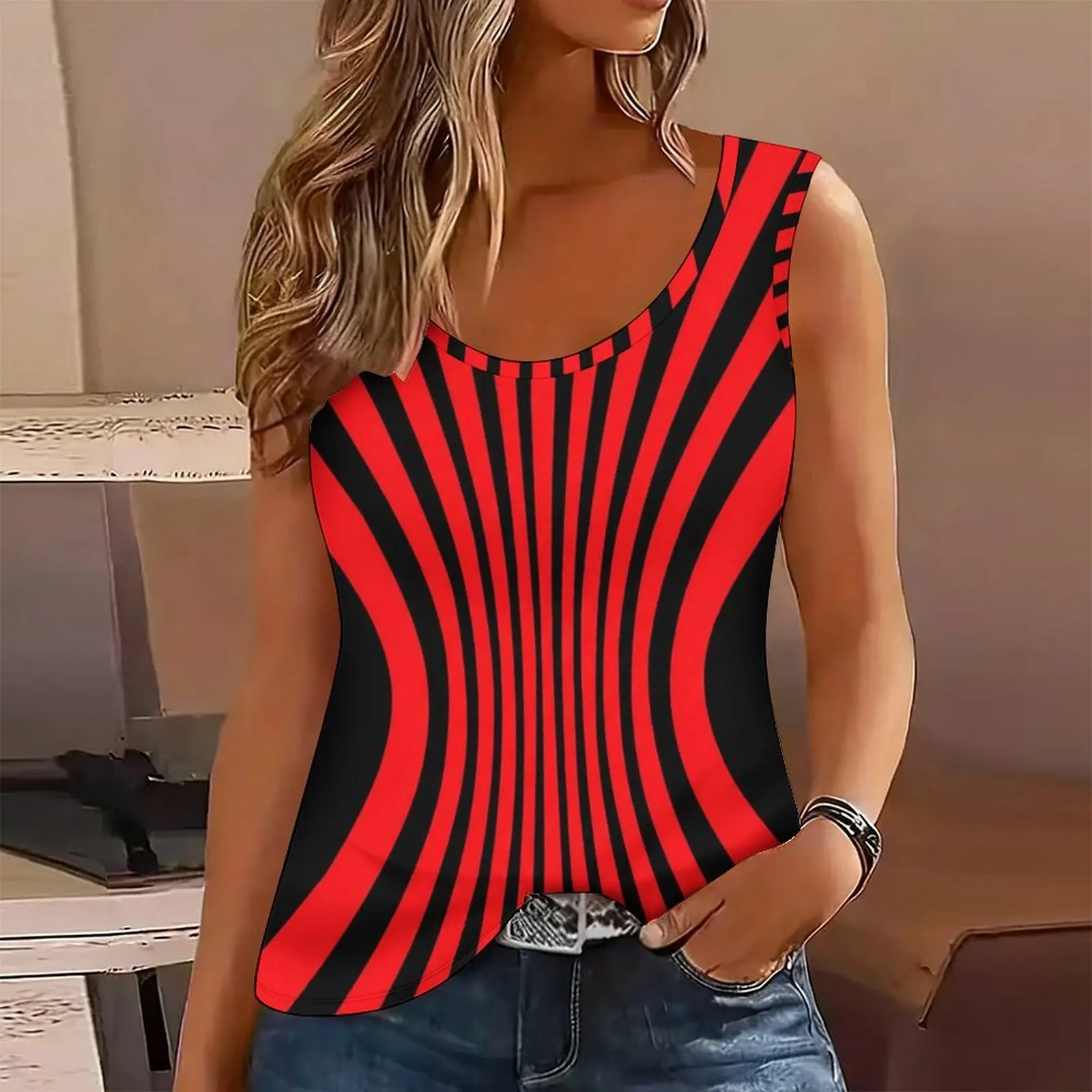 Camiseta sin mangas de corte curvo con estampado de rayas rojas y negras y escote redondo, para mujer.