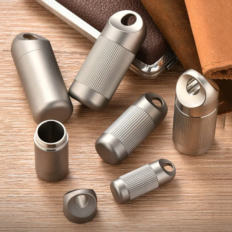 Reise Wasserdichte Pille Box Titan Legierung Versiegelt Kapsel Outdoor Camping Erste hilfe EDC Multifunktions Überleben Werkzeug Halskette Geschenk