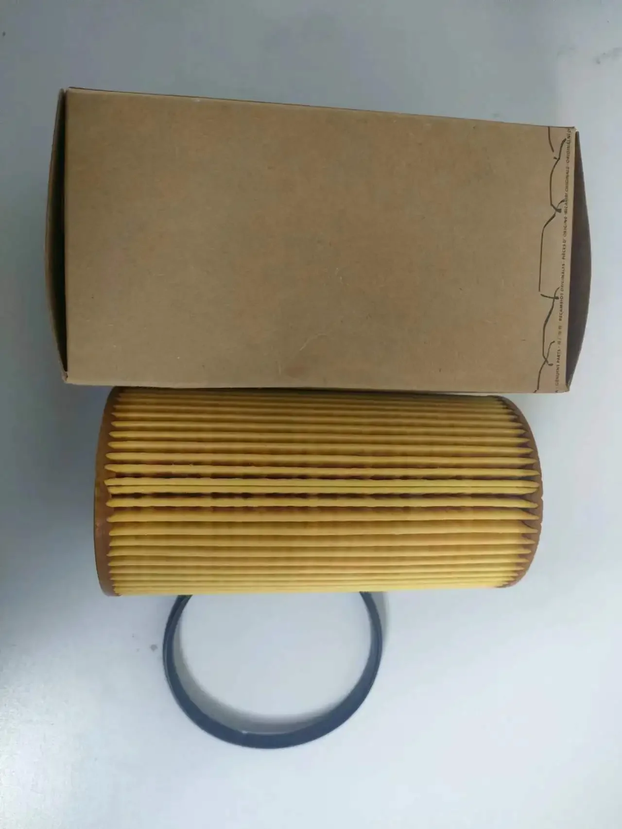 Oil Filter for Old AUDI A3 S3 A4 B7 A6 Q3 TT SEAT LEON VW GOLF JETTA PASSAT SCIROCCO TOURAN 06D115562 06D115466