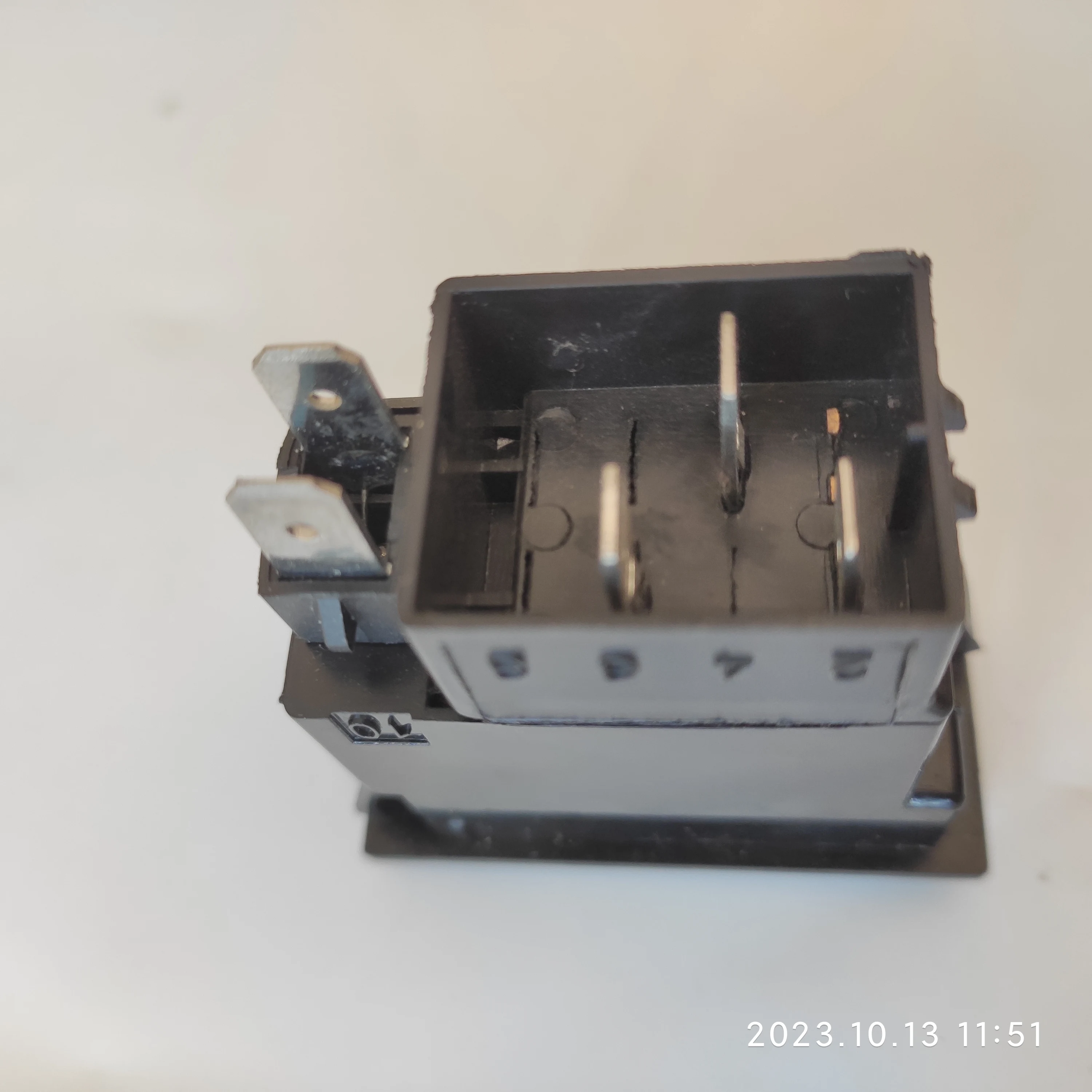 OEM 0009732613 Headlight Rocker Switch For Linde Forklift .