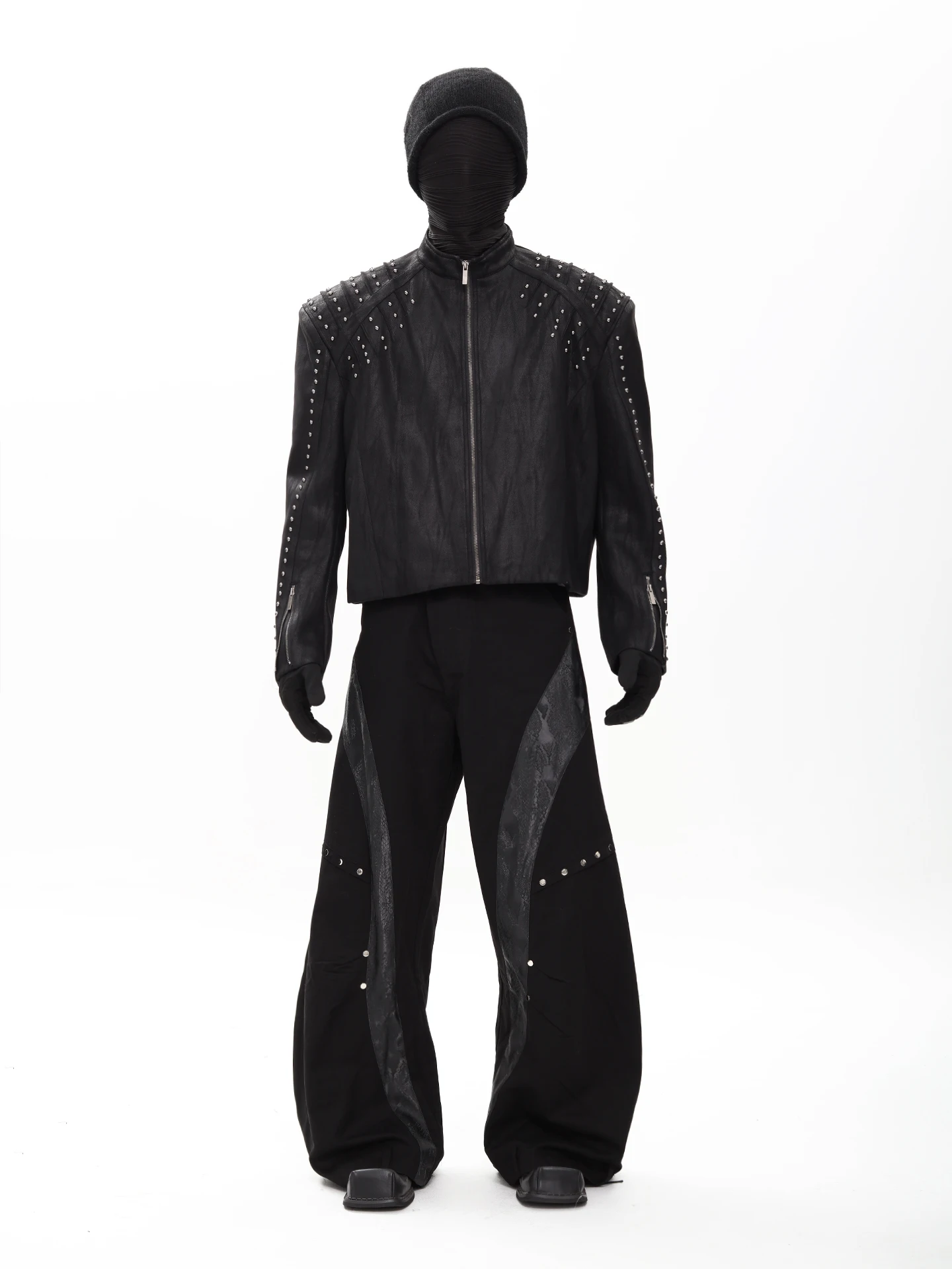 Men's 2025 Autumn New Metal Rivet Stand Collar Short Style Coats Male Faux Leather Jackets High-end Padded Shoulder Jacket Coats