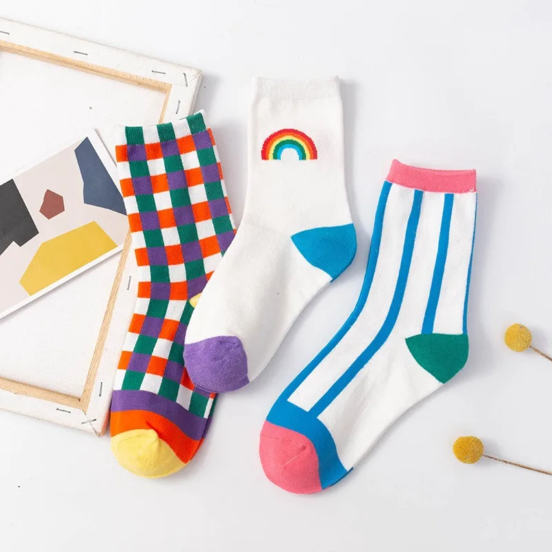 Socks For Women Checkered Stripes Rainbow Print Sweet Fashionable Japanese College Style Kawaii Medium Tube Cotton Socks K112