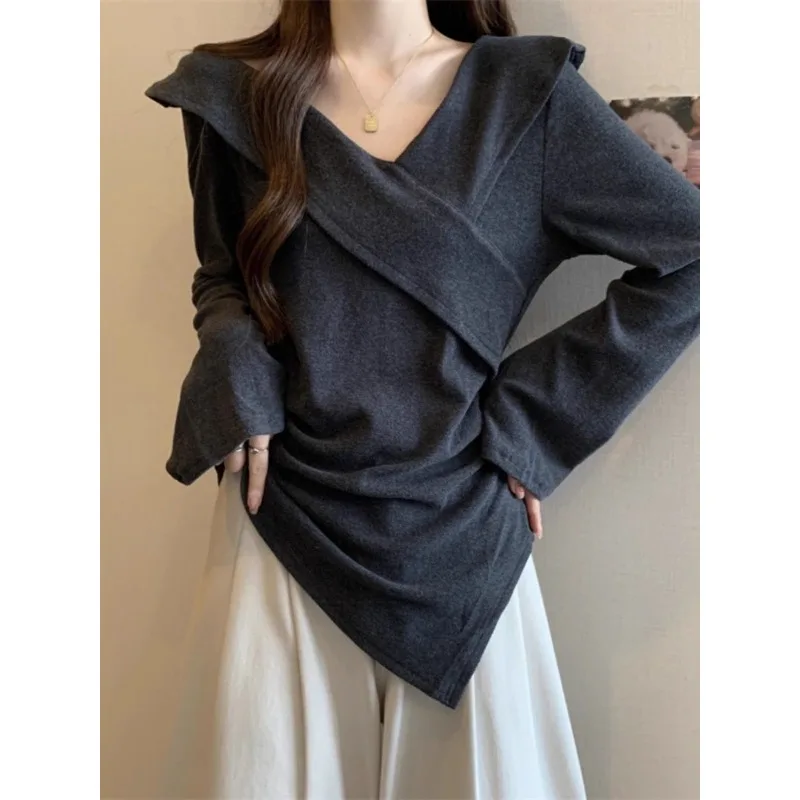 

Large Size Women's Clothing Belly Covering Retro V-neck Irregular Long-sleeved T-shirt Women's Autumn Winter Waist Thin Chic Top