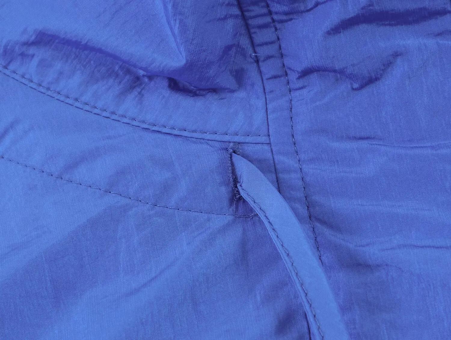 KONDALA Street-Style Stehkragen-Jacke für Damen Minimalistische Lässige Reißverschluss-Jacke Neue 2026 Frühling Sommer Trendige Damenjacken – Detail 8