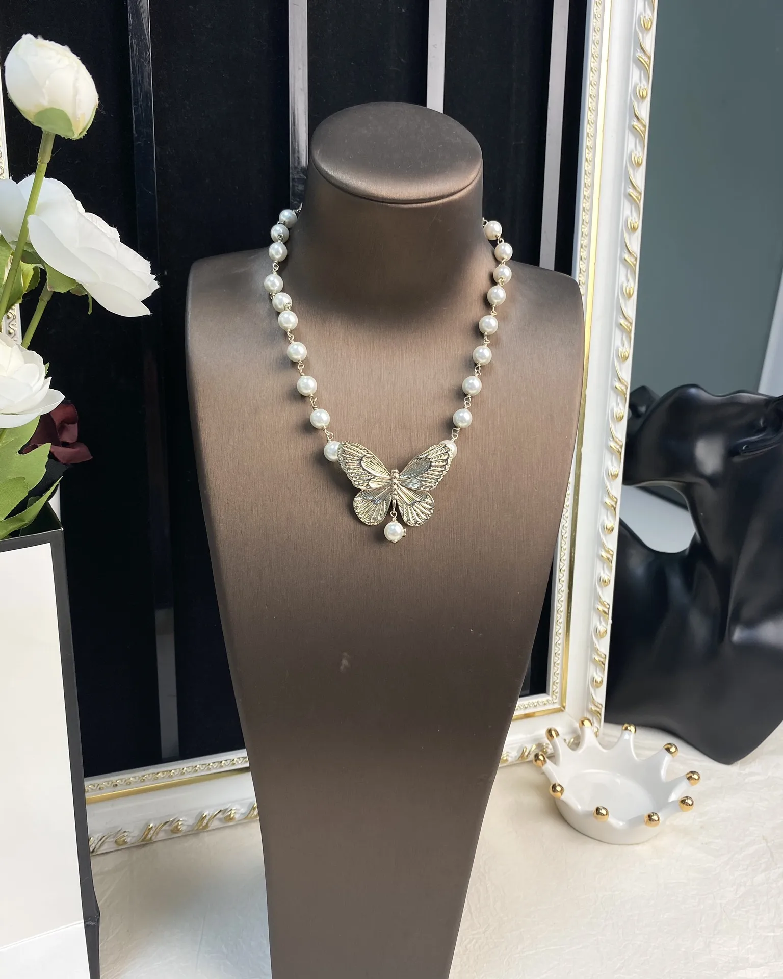 2024 New Summer Butterfly Pearl Chain