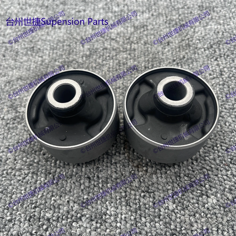 

Set of 2 Front Suspension Lower Control Arm Bushings For Honda Civic CR-V ELEMENT 2001-2011 51391-S5A-024