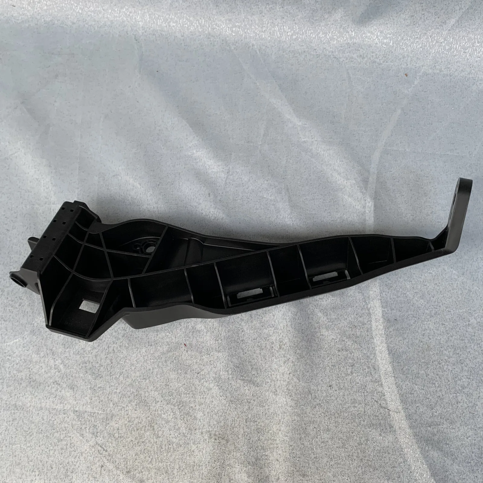 

Front bumper upper right beam 71140-TRN-H00 71140TRNH00 for Honda