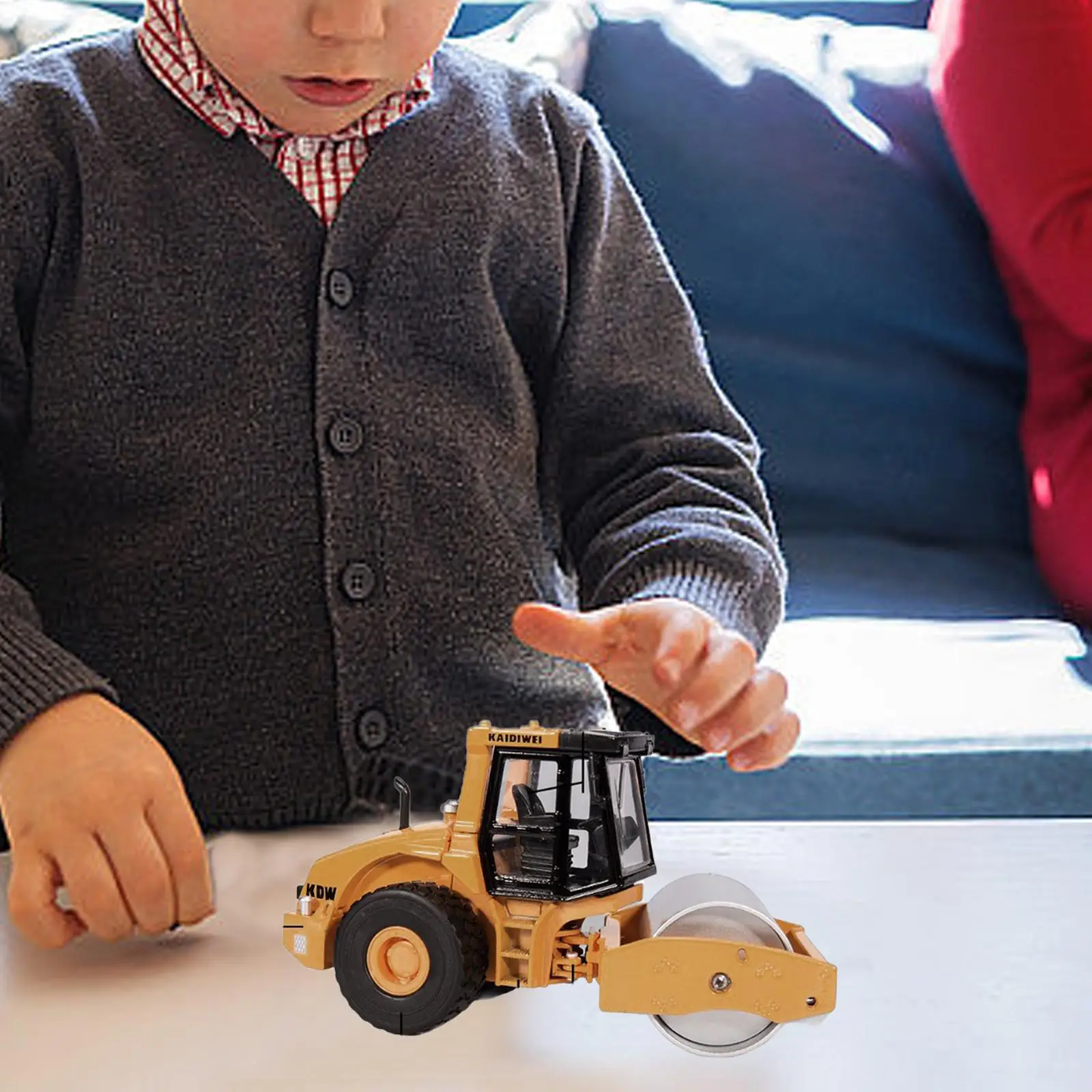 

1/50 Engineering Vehicle Roller Kids Construction Vehicle Portable Play Vehicle