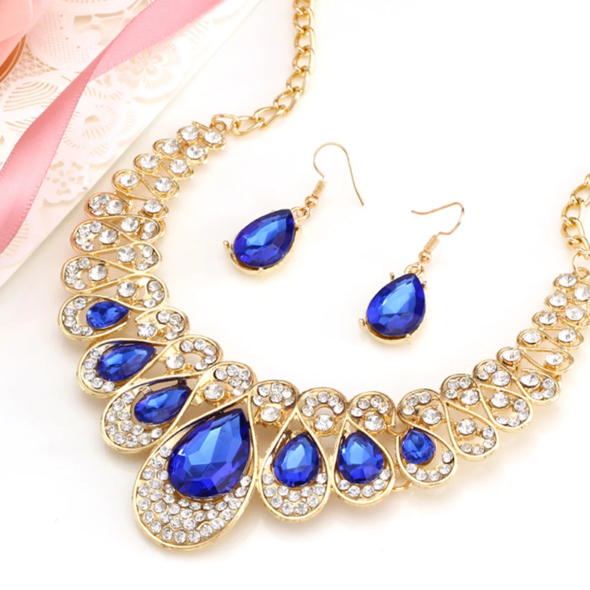 Fashion Drop Pendant Necklace Earrings Wedding Bride Crystal3-piece Set Short Clavicle Neck World Jewelry Wholesale Lowest Price