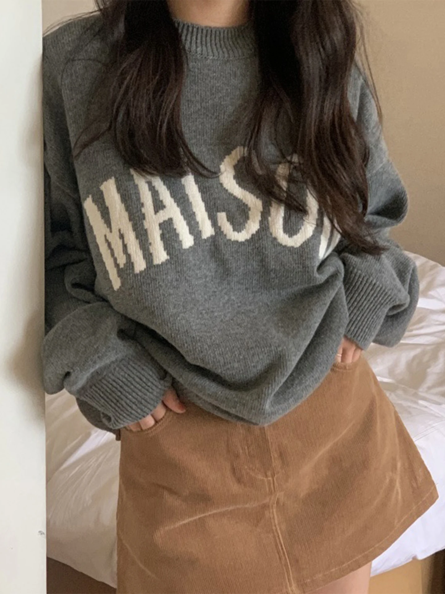 

Универсальный женский вязаный свитер в стиле ретро, цветная блузка с буквенным принтом, свободный крой, зимнее новое поступление, модный топ