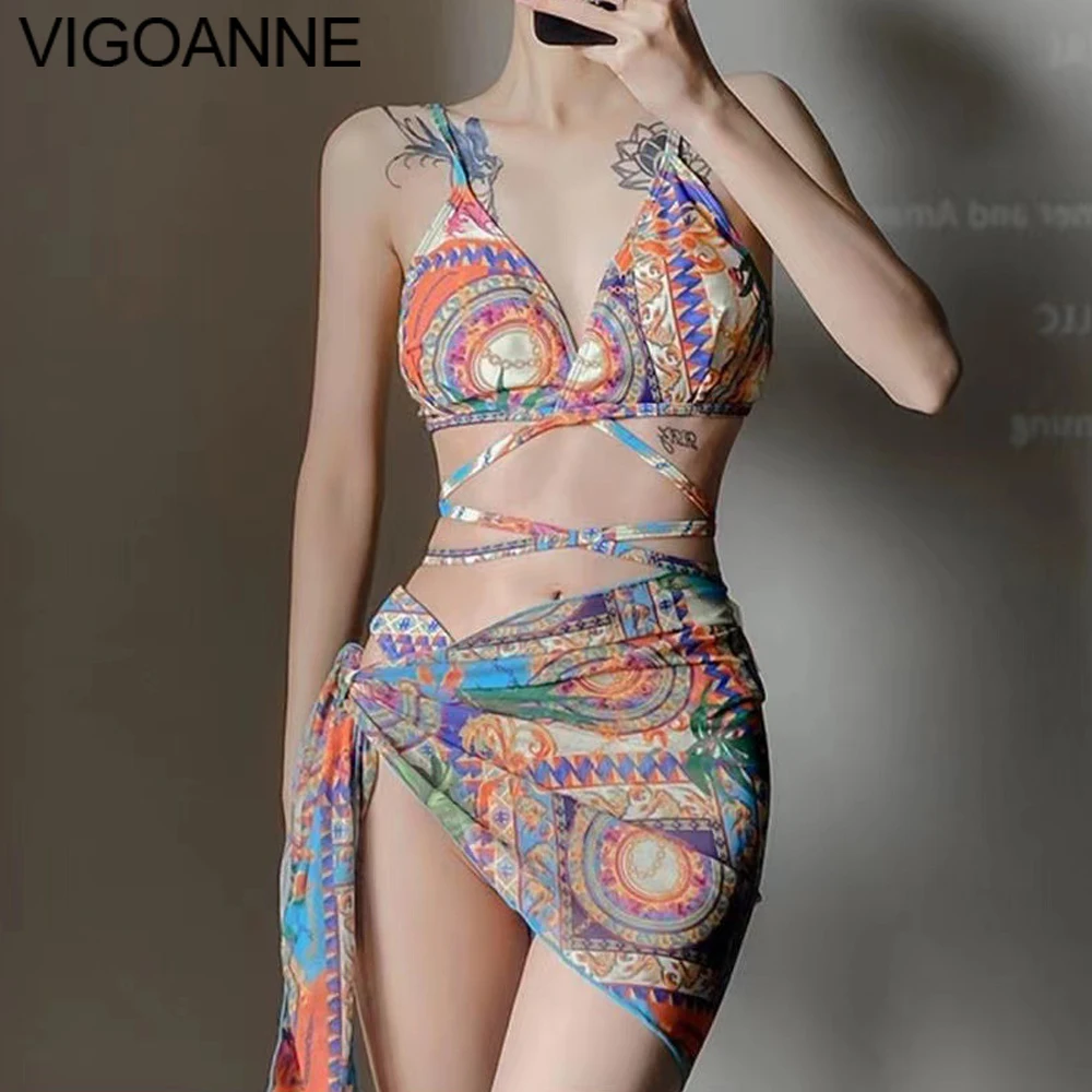 VigoAnne Sexy Print Closed 3-częściowa spódnica z wysokim stanem Bikini Set Women 2025 Cross Hollow Swimsuit Blackless Push UP Strój kąpielowy