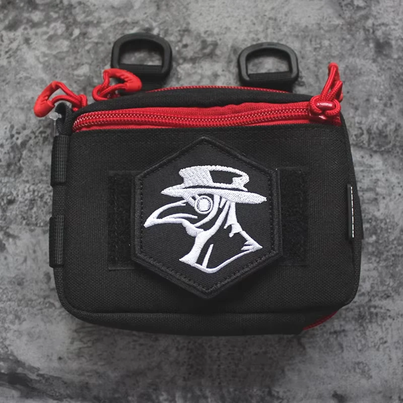 

PLAGUE Bird Mouth Doctor Defeats Plague Embroider Hook and Loop Patch Backpack Morale Badge tactical Outdoor accessories patches