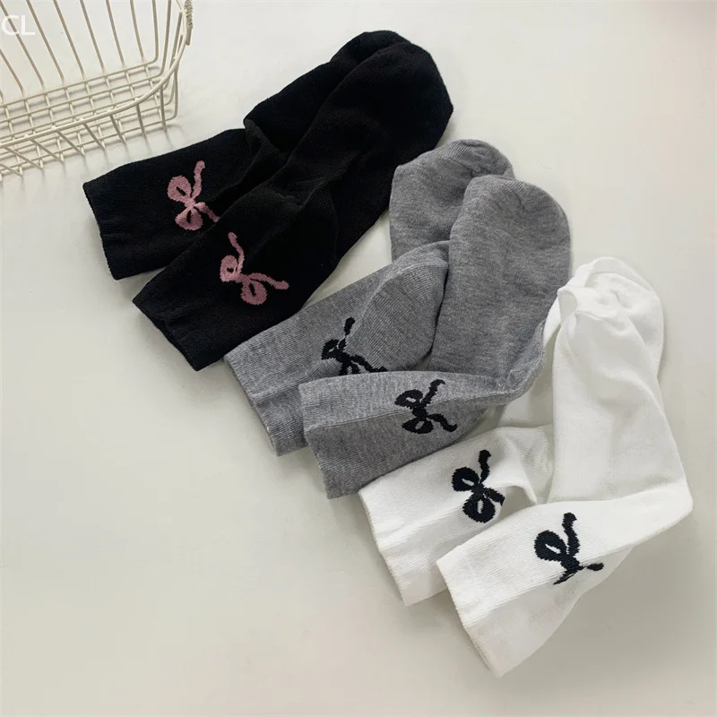 Chaussettes à nœud pour fille douces en couleurs unies - Noir, Blanc, Gris - Tube de ballet, style japonais et polyvalent