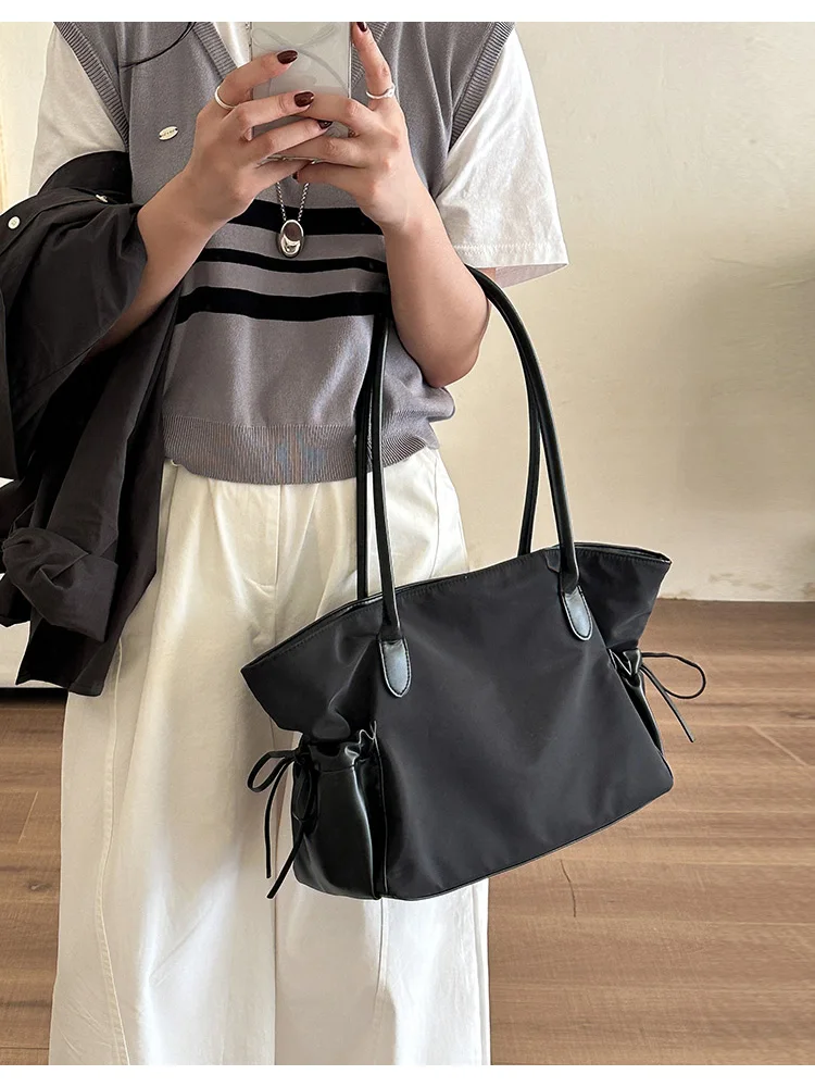 

Большая нейлоновая большая сумка Capaci Dongda Gate INS, новая сумка Sle, пригородная сумка на одно плечо для женщин, повседневная универсальная сумка