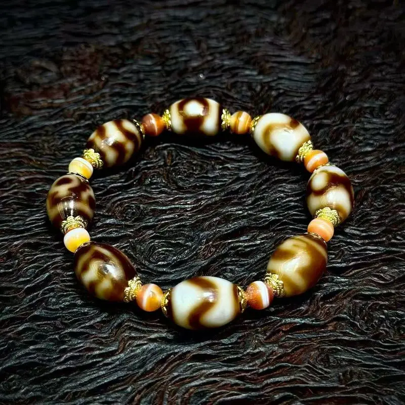 Tibetan natural authentic old mine raw agate vase, big phoenix, water pattern, three-eyed multi-treasure dzi bead brace