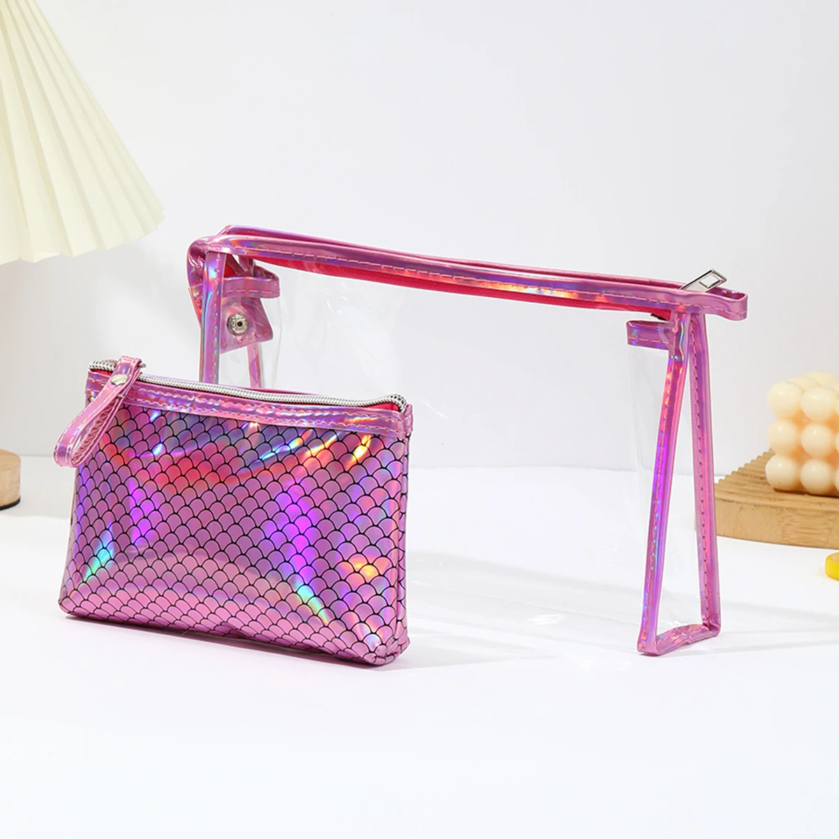 Neue Zweiteilige Wasserdichte PVC-Kosmetiktasche mit Laser-Fischschuppen-Design, Multifunktionale Aufbewahrungs- und Pflegetasche für Damen – Detail 9