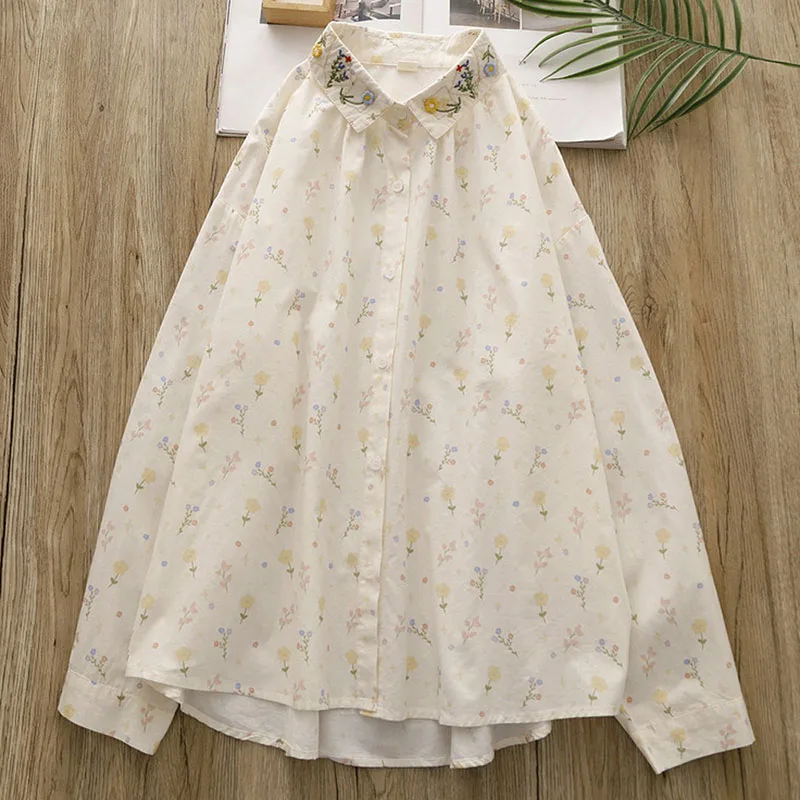 2025 Новая блузка в свежем стиле кантри с маленьким цветочным принтом и воротником, вышивкой из хлопкового материала для свободных и удобных женщин