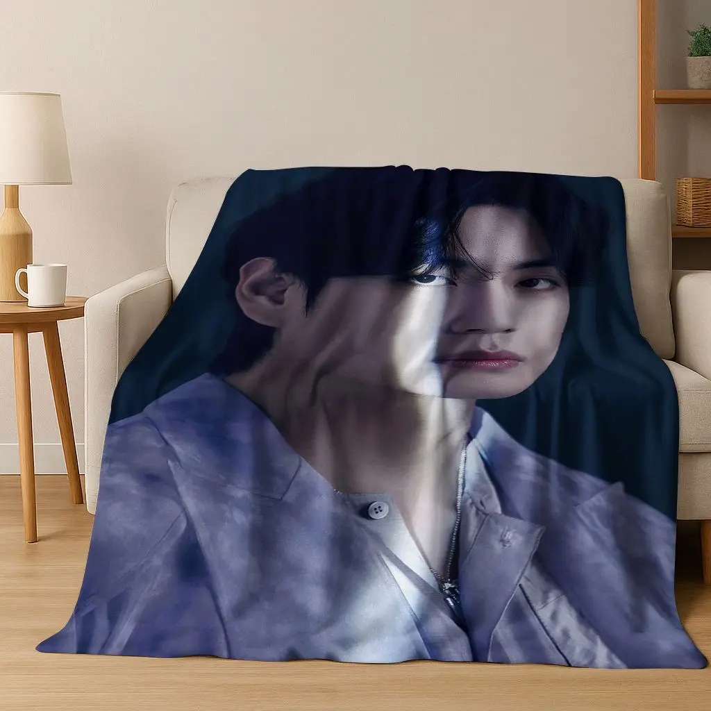 Kpop Kim Tae Hyung V Min Yoon Gi,SUGA, Agust D بطانية من الفلانيل بطانية دافئة ناعمة لغرفة النوم وغرفة المعيشة والسرير والسفر والنزهة هدية #5