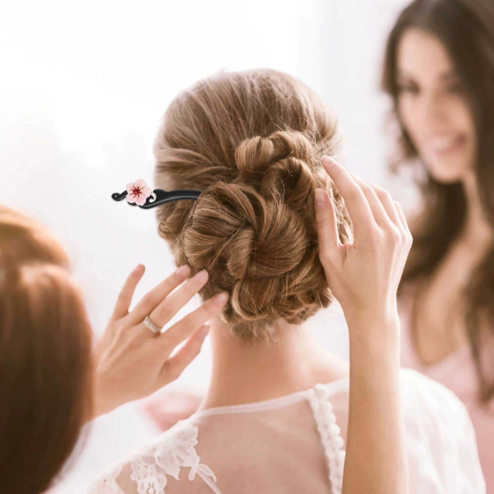 

Elegant Accessories Black Ebony Hairpin Smooth Edges Styling Tool Flower Hair Clip Bun Maker Thick Curly Hair timeless style