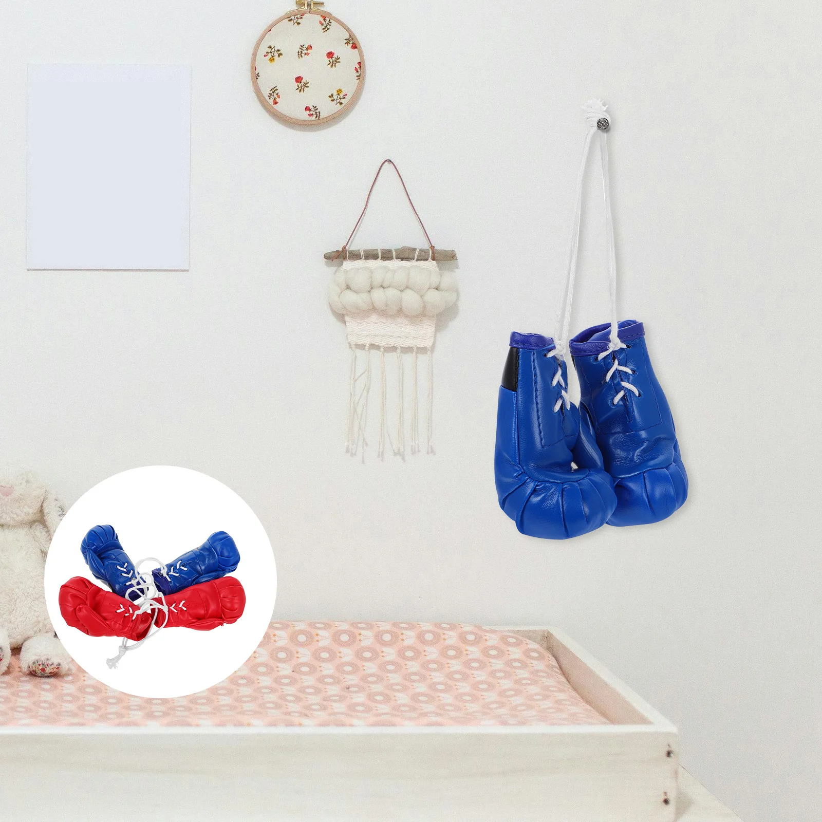 

4pcs Miniature Boxing Gloves 10Cm Realistic Design Portable Punching Glove For Car Mirror Hanging Desk Decor Party Favors