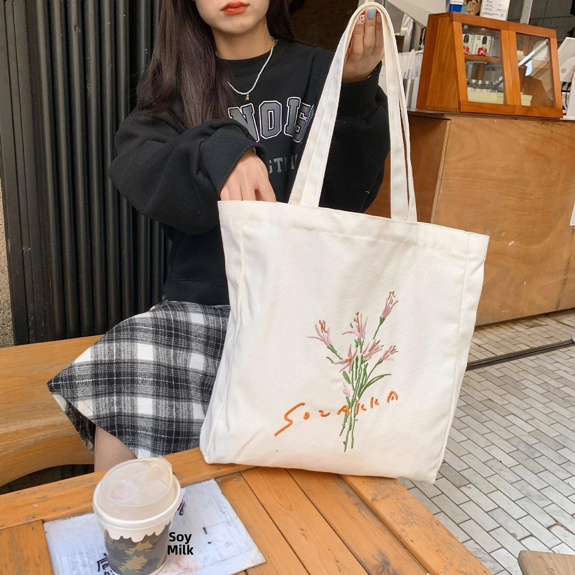 

New 22275 Canvas Vest Bag Embroidered Spring Summer Handheld Simple Forest System Art Fairy High Aesthetic Value Women's Bag