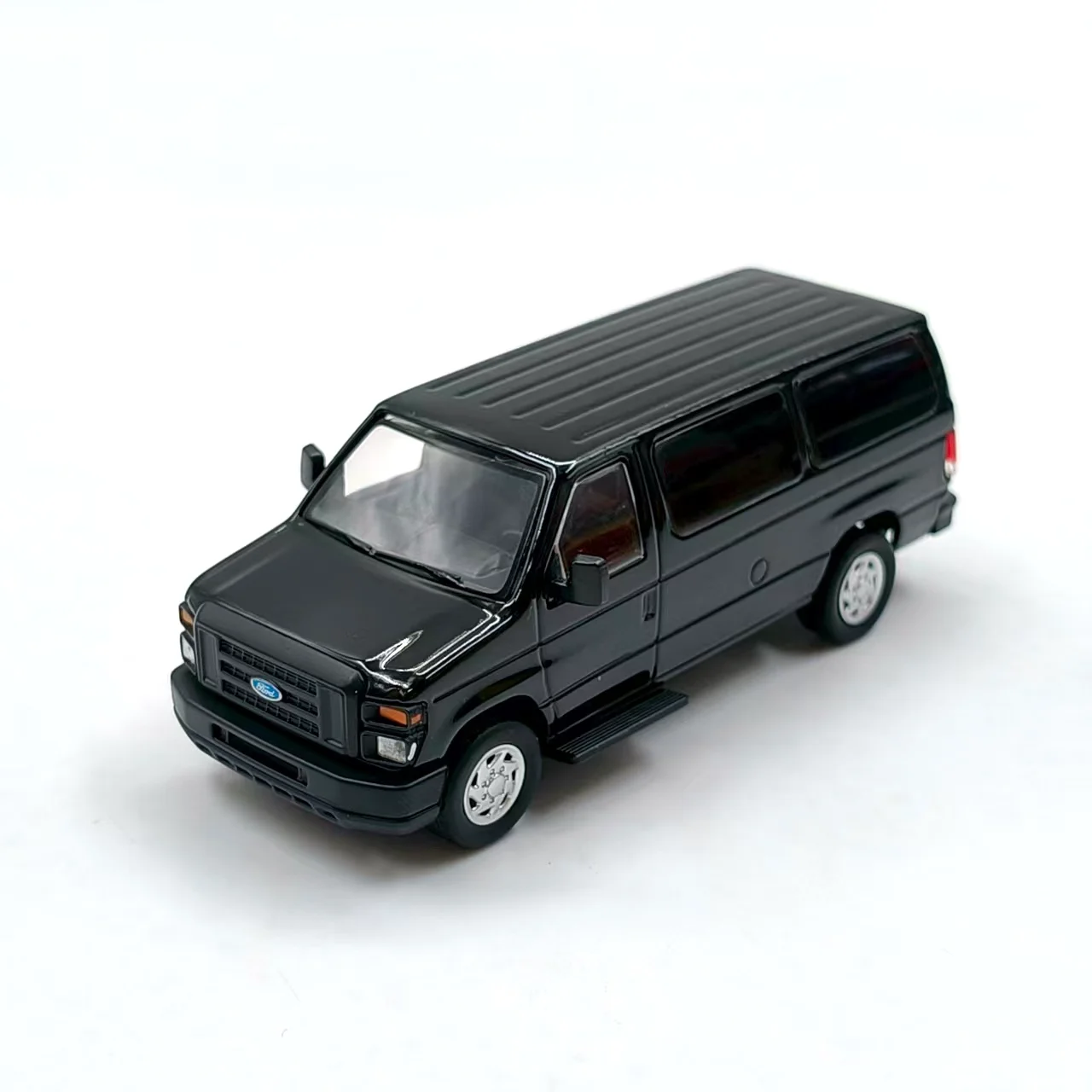 Рисунок 2 - 596 1:64 E350 VAN черная модель