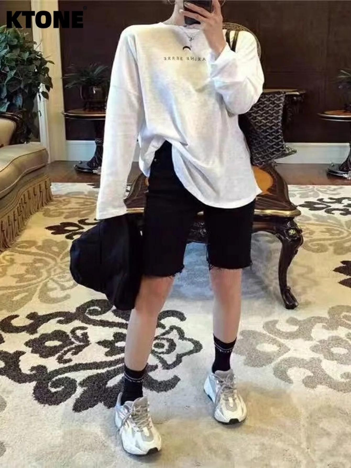 

Streetwear Jeans Black Slim Denim Shorts Unisex Minimalist Drip No accessories or belts included