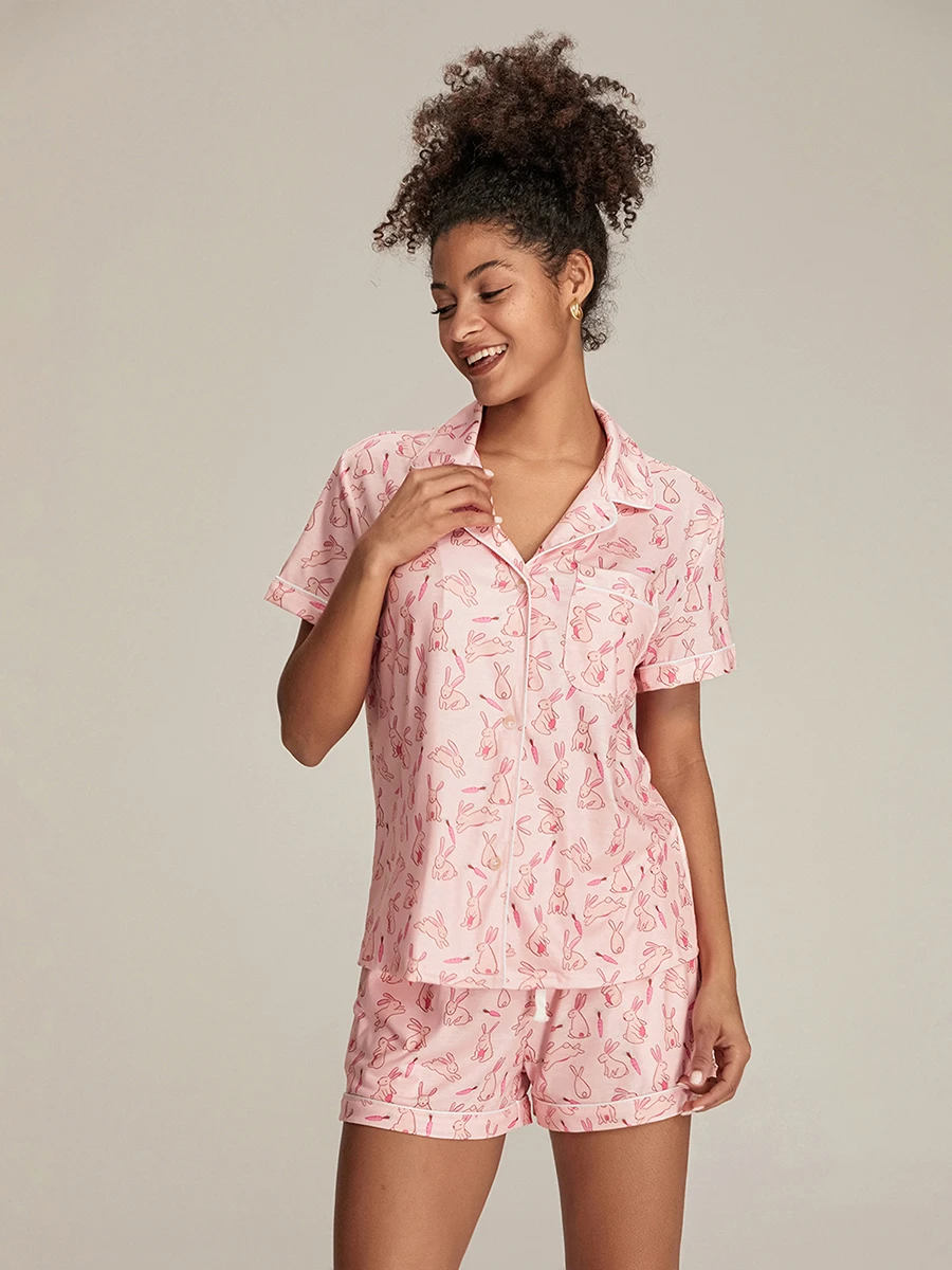 Conjunto de pijama estampado de coelho de 2 peças para mulheres, camiseta de botão e calções elásticos, loungewear, pijamas macios para pijamas