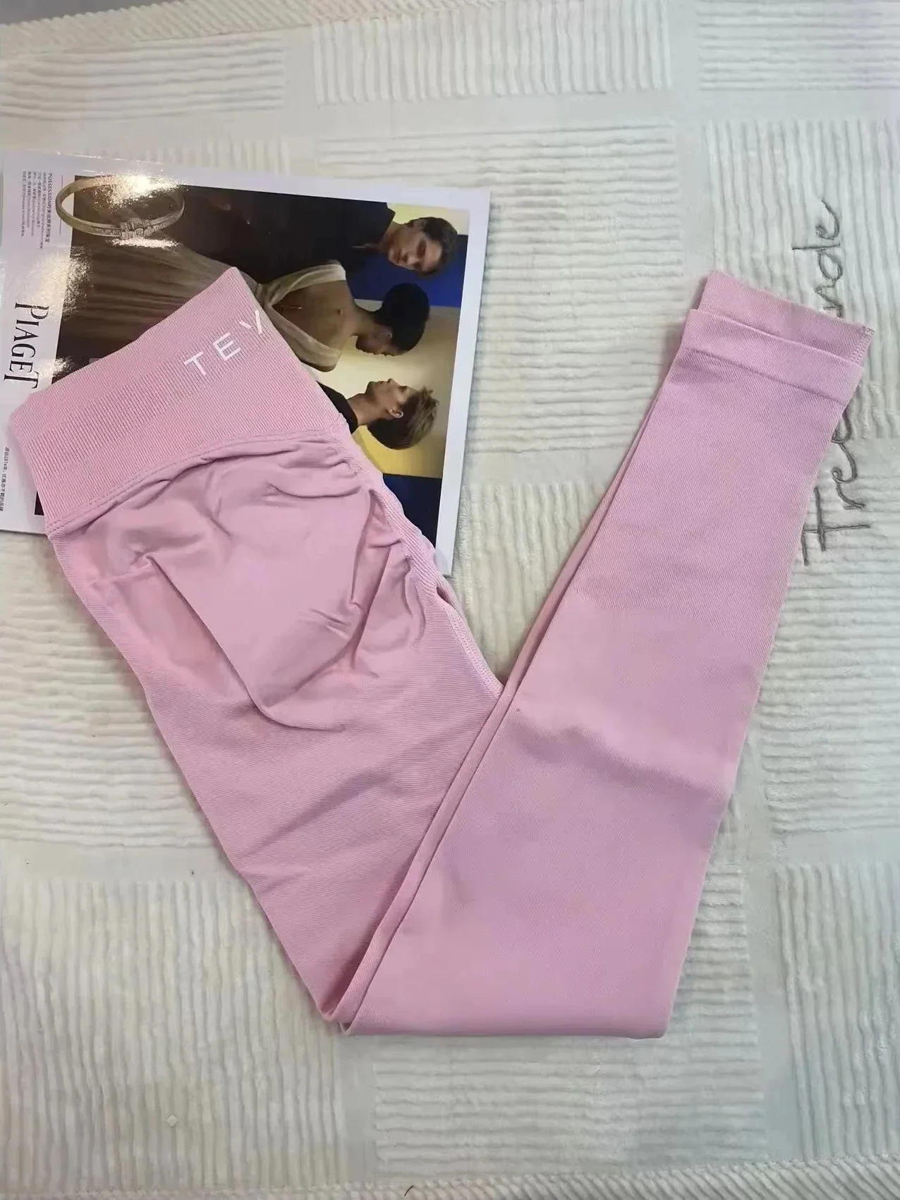 

2025 TE New Cycling Seamless Pilates Hip Lift Women's Yoga Pants Fashion High Waist Split Running Fitness Cycling Leggings