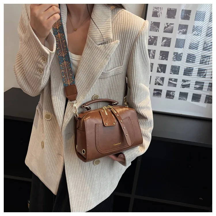 Black Fashion Women\'s Crossbody Bags PU Leather Vintage Soft Small Square Packs Autumn New Zipper Design Ladies Commute Handbags