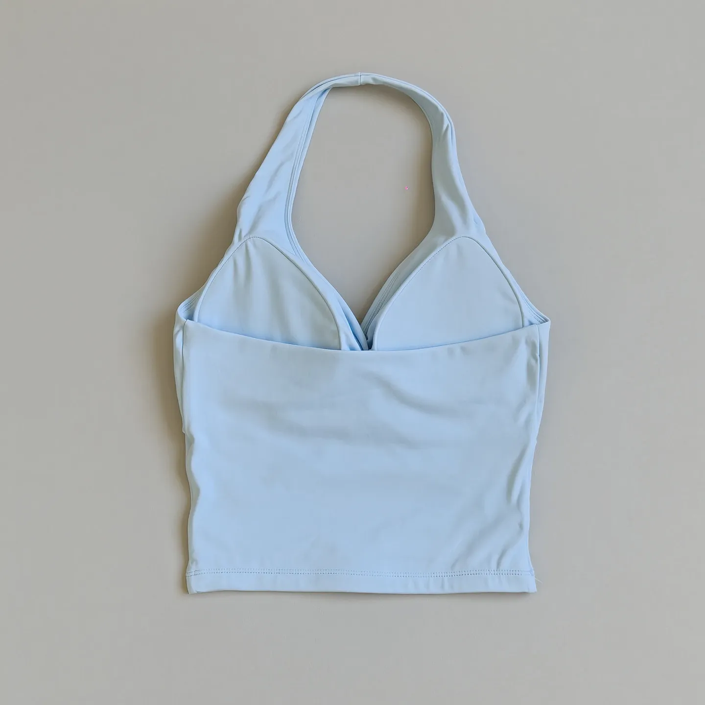 V-Ausschnitt Neckholder-Top mit Brustpolster, geraffte, stoßfeste, atmungsaktive, schnelltrocknende Sport-Trainings-Lauf-Fitness-Unterwäsche – Detail 5