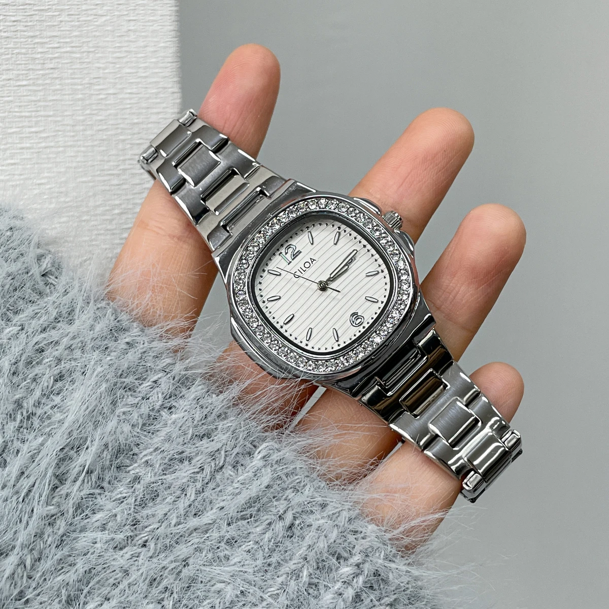 CILOA-Ladies Silver Metal Band Watch Diamond Bezel White Striped Dial Quartz Wrist Watch-632