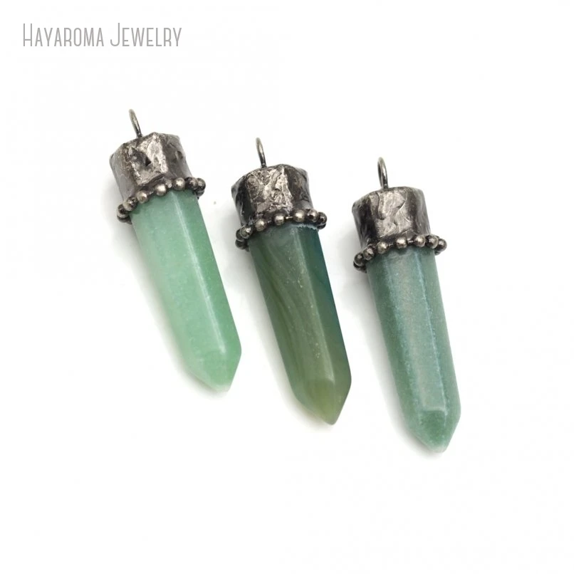 

10Pcs Tin Alloy Wholesale Crystal Pillar Hexagon Hexagonal Prisms Point Semi-precious Stone Aventurine Soldered Pendant PM49431