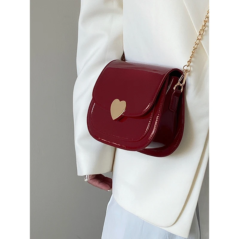 Wine Red PU Love Crossbody Bag 2023 New Ladies Lacquer Leather Shiny Magnetic Buckle Shoulder Bag Retro Exquisite Handbag Trend