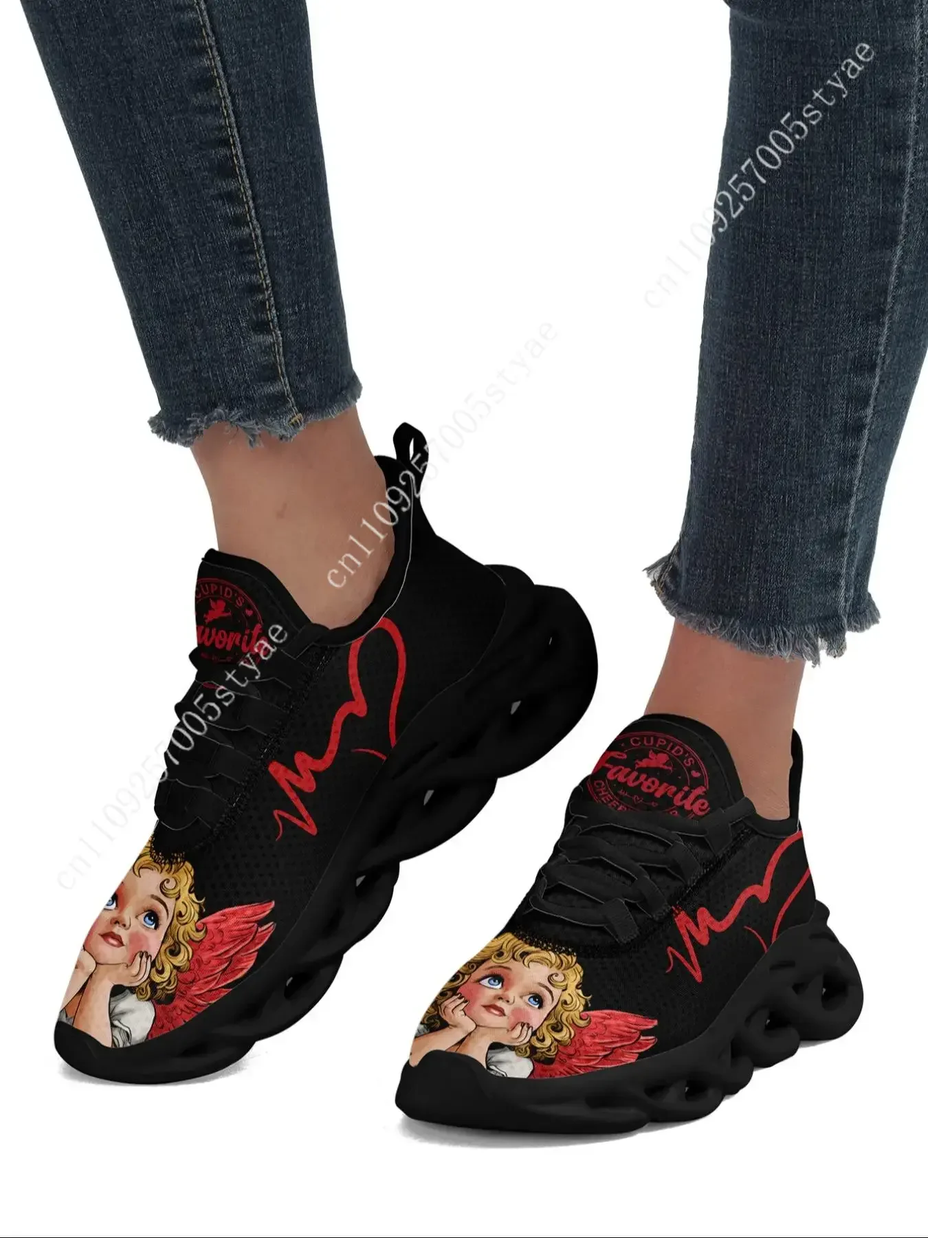 Women's Christmas Pattern Lace Up Low Top Sneakers, Casual Comfortable Breathable Lightweight Sports Shoes, Shock Absorbing Runn
