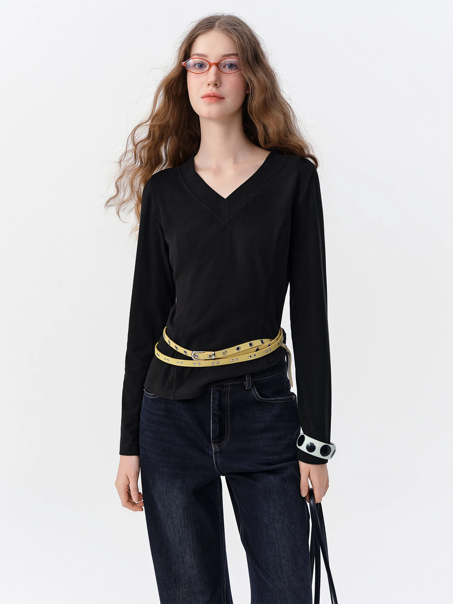 DUSHU Damen V-Ausschnitt Langarm Weiches Mischgewebe Slim Fit Strick-T-Shirt Einfarbiges Unterhemd Elegantes Leichtes Layering-Oberteil für den Alltag – Detail 5