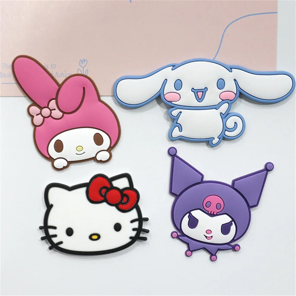 Miniso Sanrio Cartoon Yuguigou Capa de telefone Decoração Silicone DIY Patch Buraco Chinelos Acessórios
