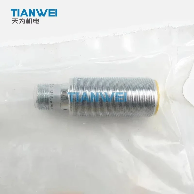 Hot Selling BI5-M18-AP6X-H1141 New and Germany Inductive Proximity Sensor