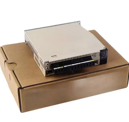 

Высококачественные НОВЫЕ 100% оригинальные SGDV-120D11A, SGDV-170D11A, SGDV-R70F01A с гарантией 1 год