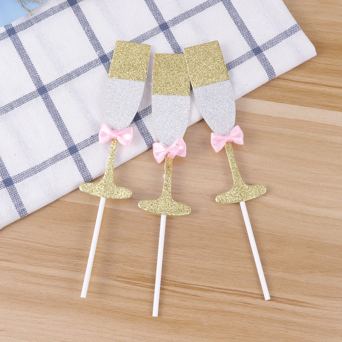 

5pcs Bowknot Glass Cake Topper Creative Chic Cake Dessert Fruit Picks Topper Decoration Party Supplies (Pink Bowknot)