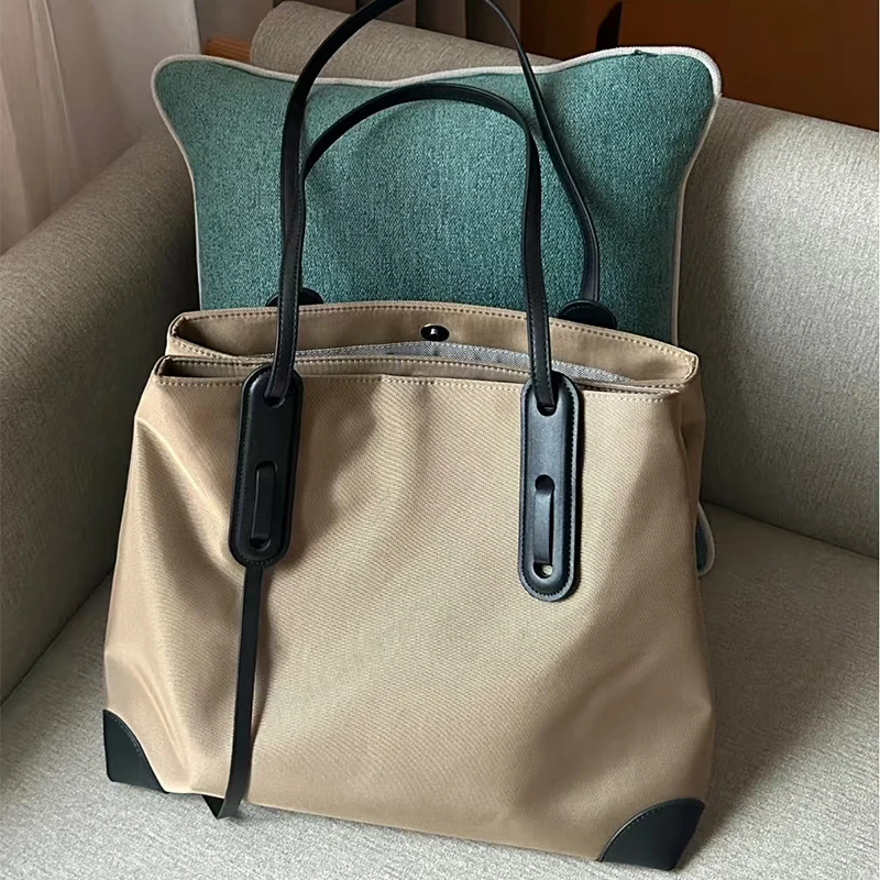 

Модная нейлоновая большая сумка, женская сумка большой вместимости с магнитной пряжкой, дизайн с несколькими отделениями внутри, повседневная сумка на плечо