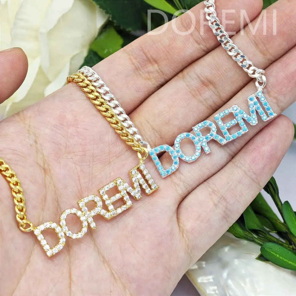 Doremi 9mm alphabetischer Geburts stein Zirkon Buchstabe benutzer definierte Name kubanische Kette Modeschmuck Zirkon blau Buchstaben Name Halskette