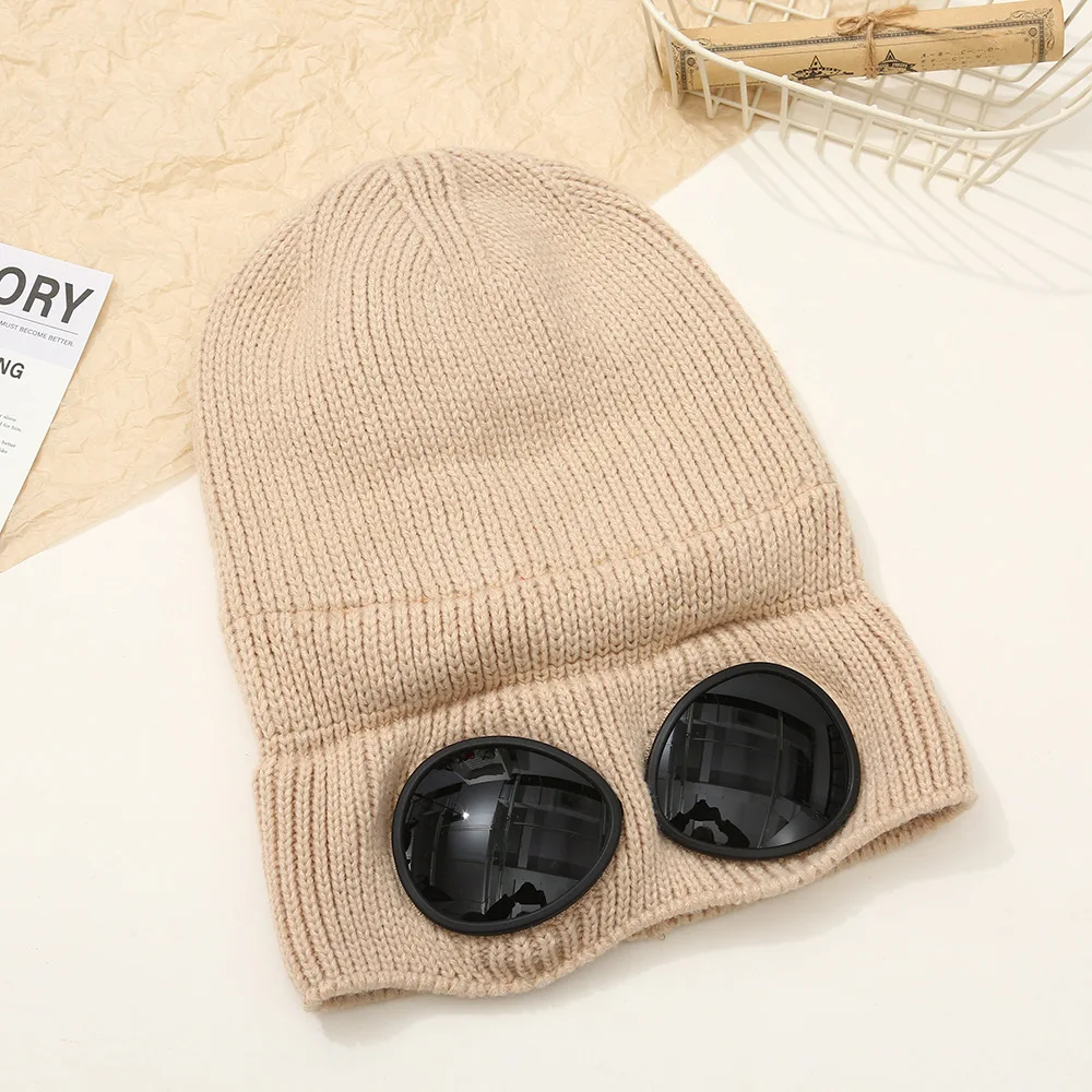 Ausgefallene und niedliche Mütze, warm und bequem für Herbst und Winter, atmungsaktive Strickmütze, lässige und einzigartige Alien-Brillen-Beanie. – Detail 9