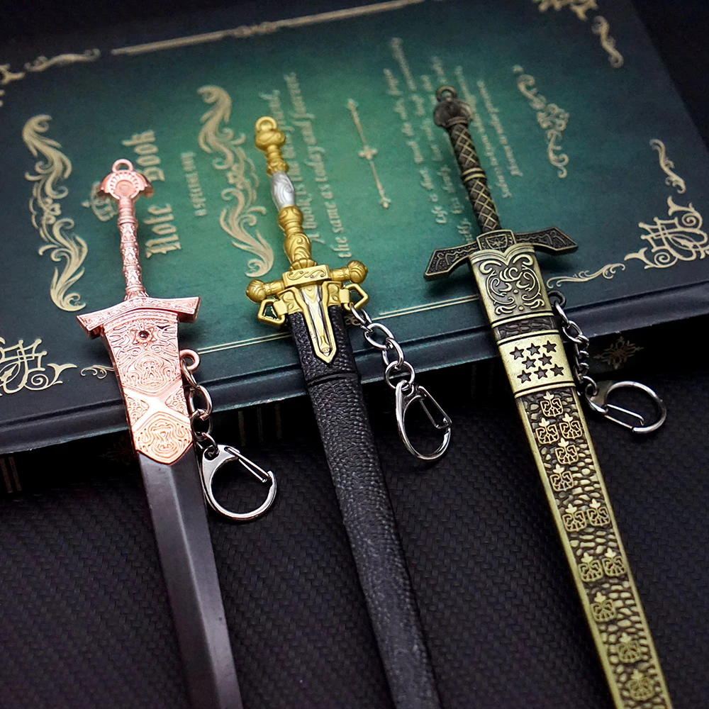 26cm ER Game Banished Knight's Greatsword, Royal Army Greatsword and Miquellan Knight's Weapon Sword Key Chain Men Accessories