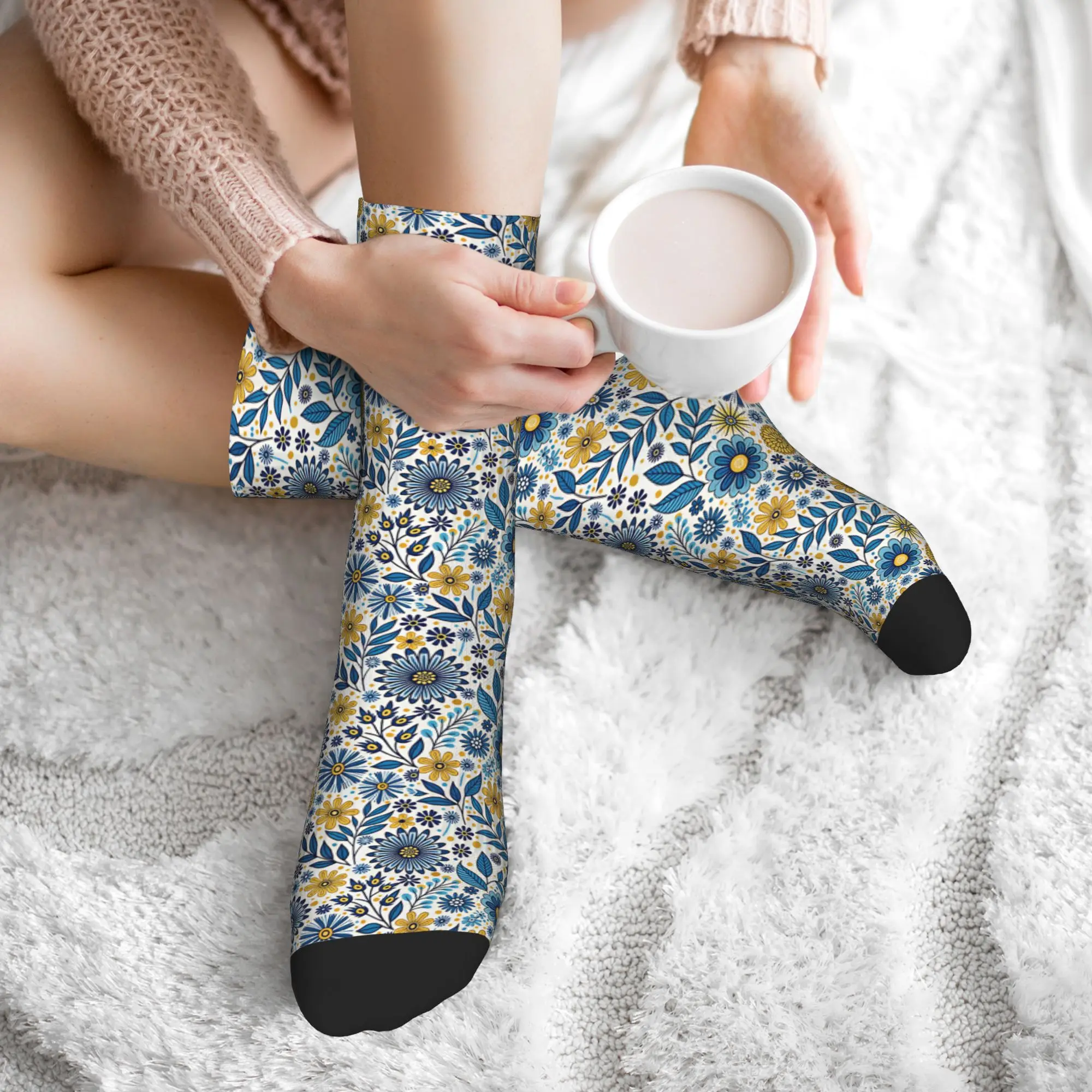 Kawaii Men's Folk Art Talavera Blue Yellow Daisy Floral  Dress Socks Unisex Breathbale Warm 3D Printed  Crew Socks view 6