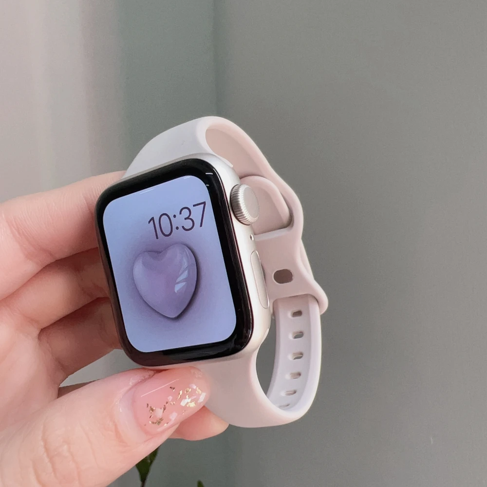 

Superior Silicone Strap For Apple Watch band women Series Ultra 10/9/8/7/6/5/4/3 38mm 40mm 41mm 42mm 44mm 45mm 46mm 49mm