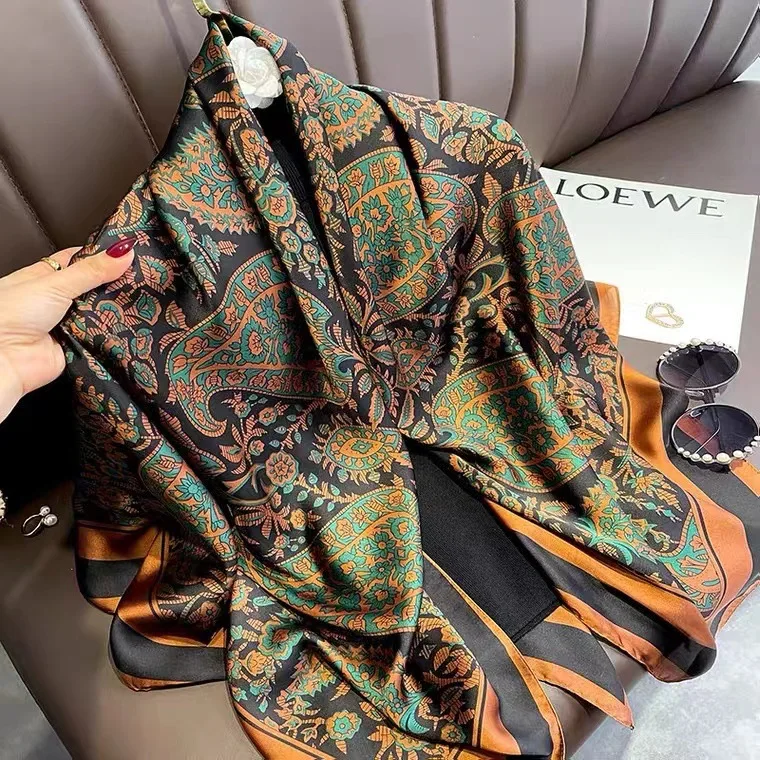 Luxus Pferd Druck Quadrat Schal Vintage Imitation Seide Schal Schal Frauen Winddicht Outdoor Kopf Wrap 110*110 cm