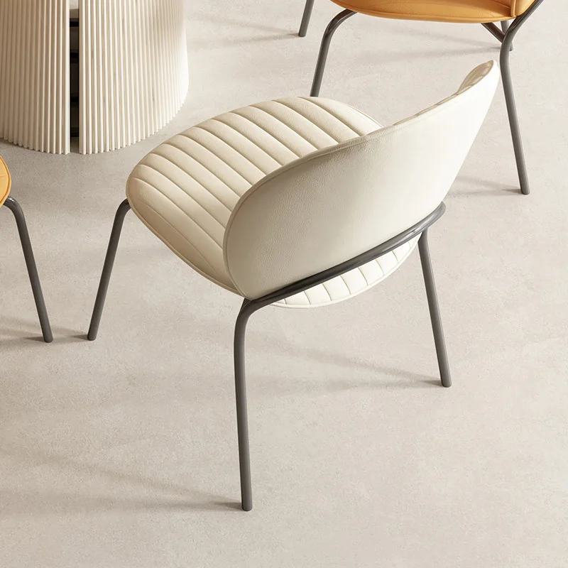 Joylove Shell Chair Nordic Home Designer Sun Sedia da pranzo Arte in pelle Casual Tè al latte Dessert Negozio Cafe Sedia smerlata